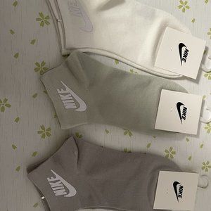 Nike White gray light gray socks